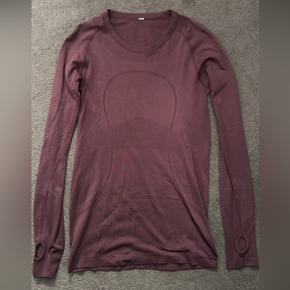 Lululemon Swiftly Tech Long Sleeve. Size 8 (no tag). In Magenta color.